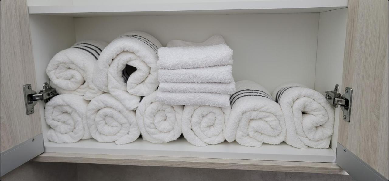 דירות ניטרוי Cozy Loft מראה חיצוני תמונה
